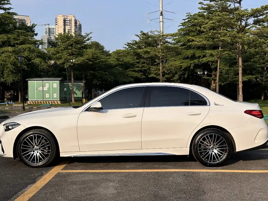 Mercedes-Benz C-Class 2023 C 260 L Sport фото 4