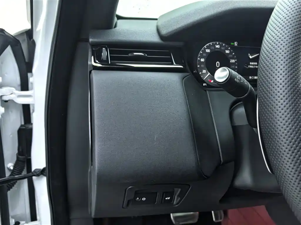Land Rover Range Rover Velar 2024 Dynamic SE фото 14