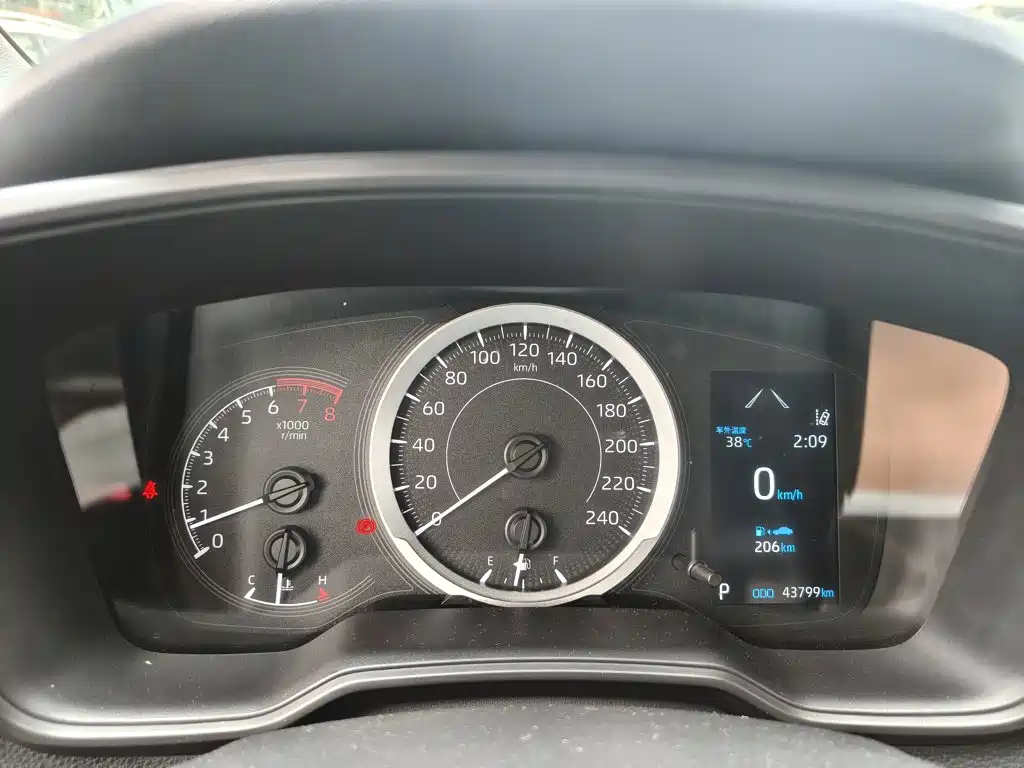 Toyota Levin 2025 2024 185T CVT Luxury Edition
