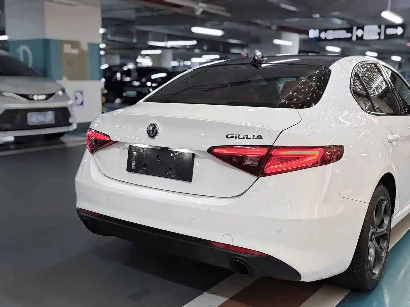 Alfa Romeo Giulia 2020 2019 2.0T 280HP Black Package Limited Edition