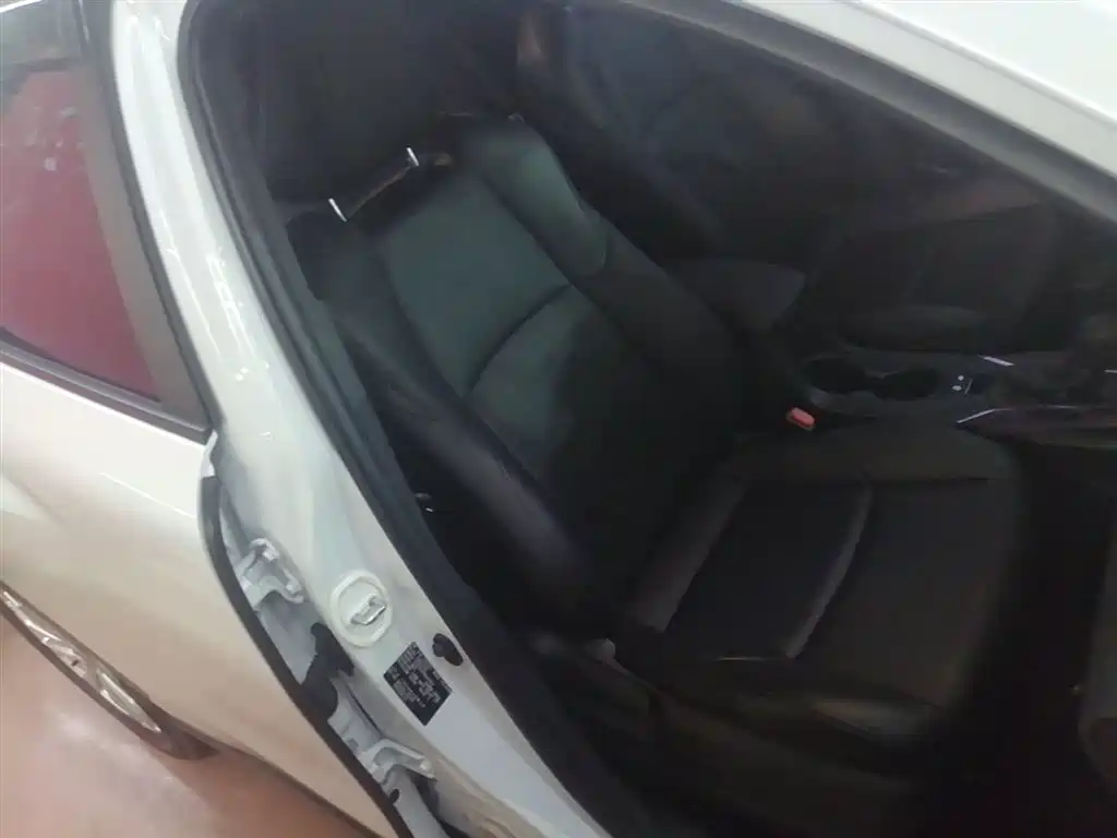 Toyota Frontlander 2023 2.0L CVT Elite Edition фото 25