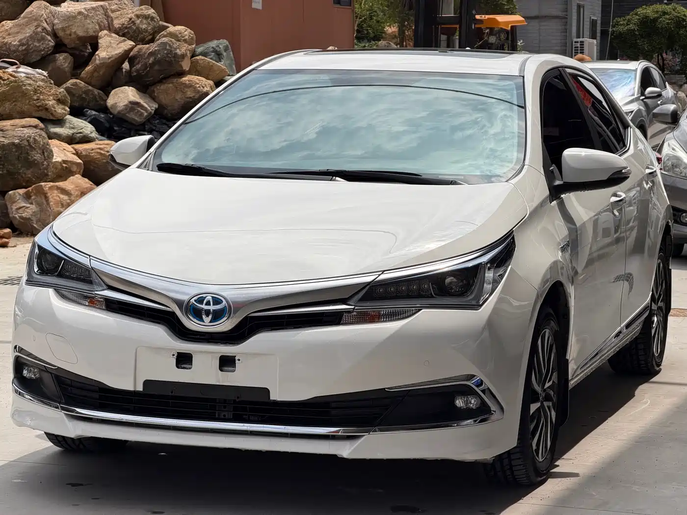 Toyota Corolla 2018 Hybrid 1.8L E-CVT Smart Edition