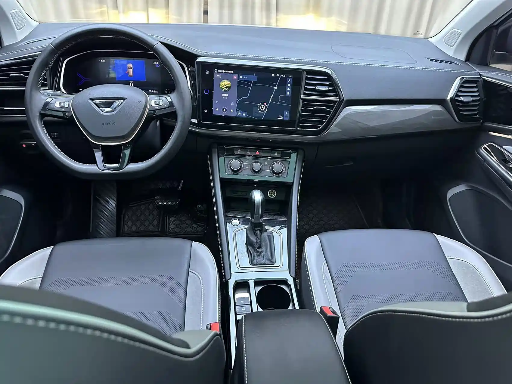 Фото 18 - Jetta VS7