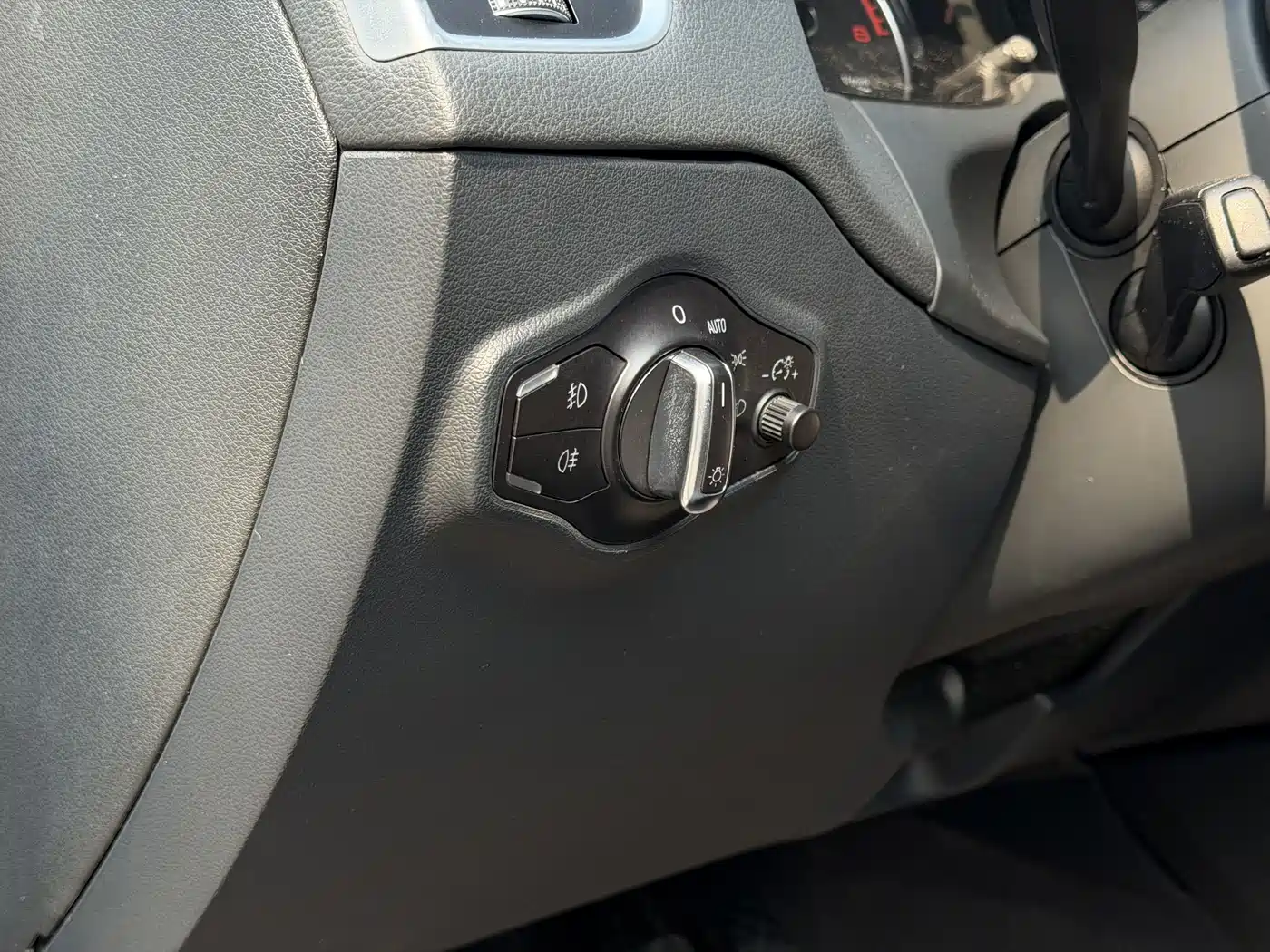 Audi Q5 2016 40 TFSI Comfort Model фото 14