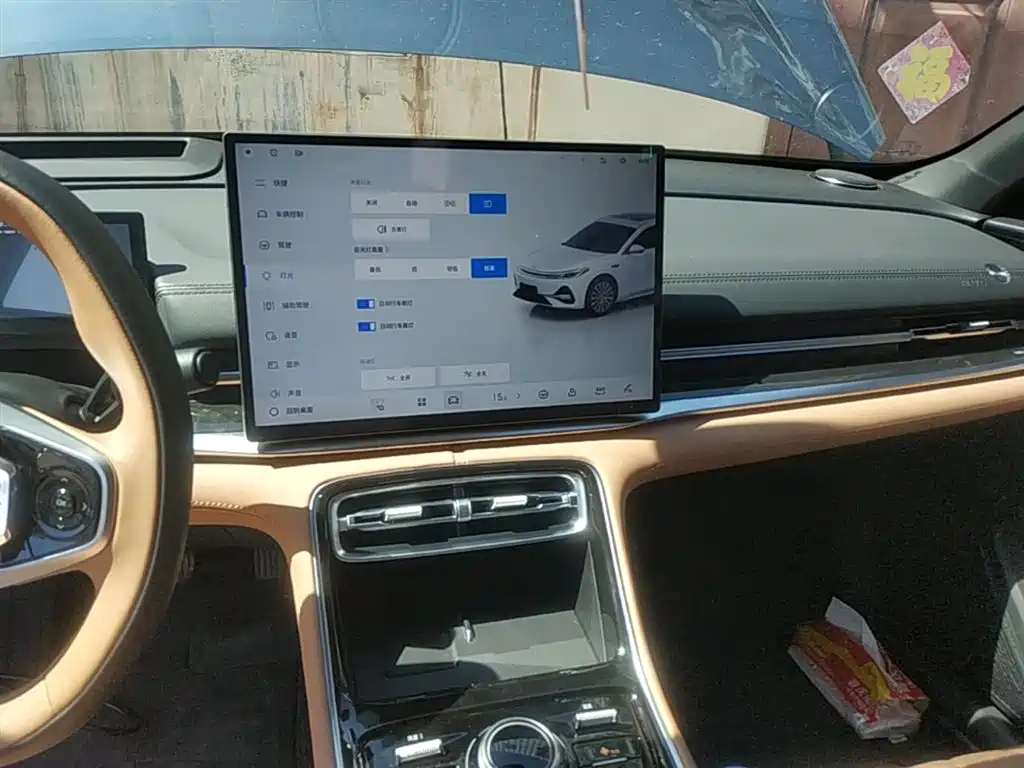 Geely Galaxy Galaxy A7 2025 EM-i фото 13