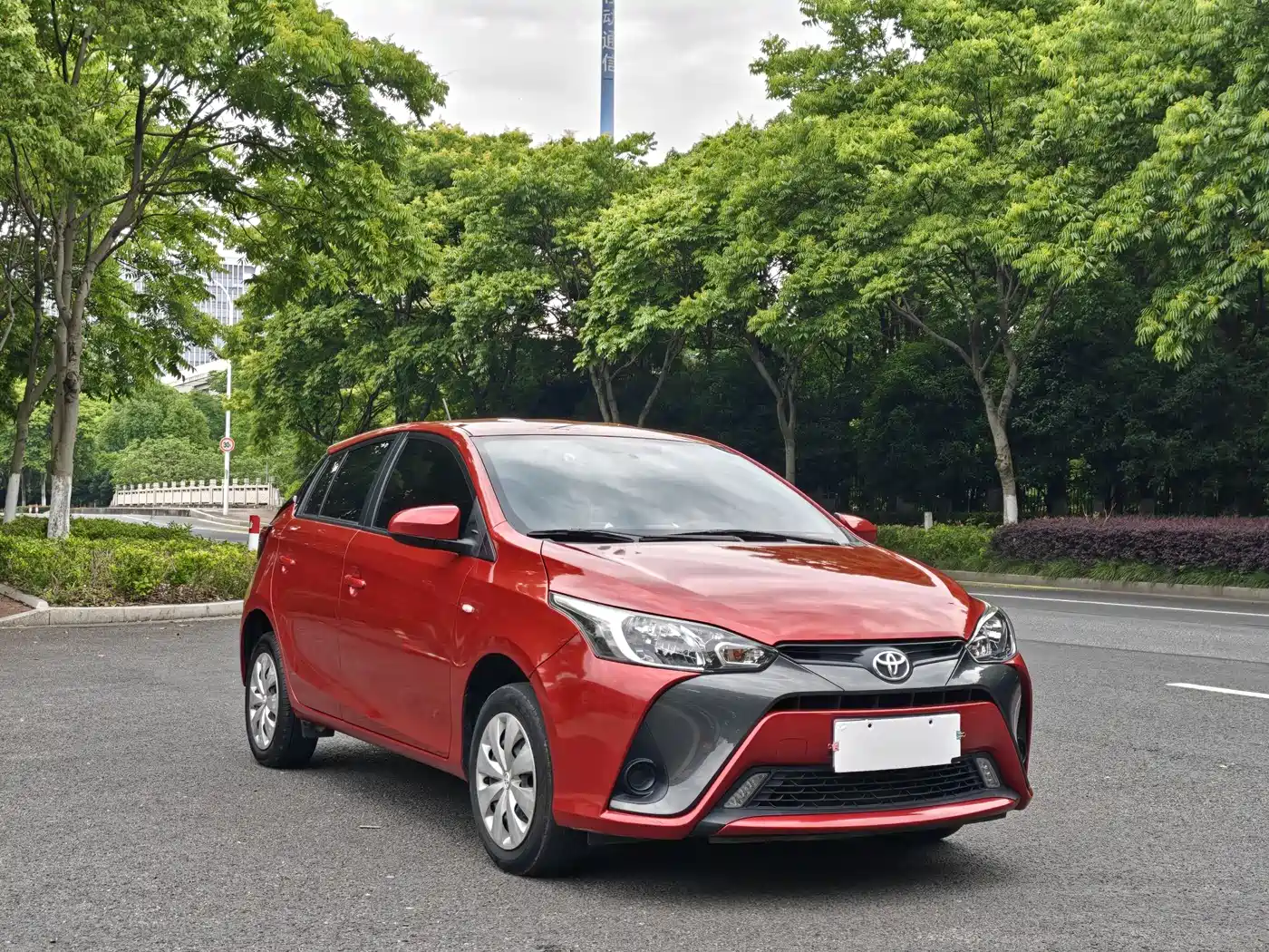 Toyota YARiS L Zhi Xuan 2019 1.5E CVT MeiDong Edition China VI фото 3