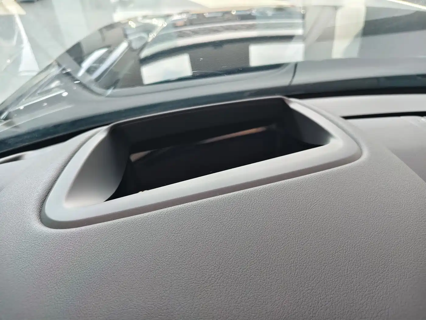 Land Rover Range Rover Sport 2021 3.0 L6 Gloss Black Edition фото 9