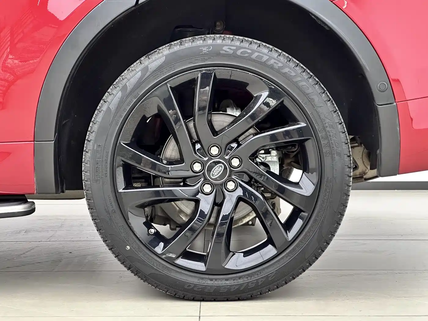 Land Rover Discovery Sport 2019 240PS SE Dynamic Edition China VI фото 11