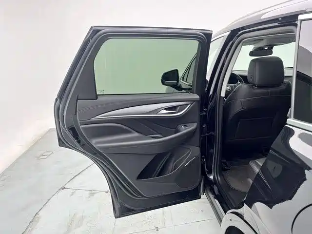 Buick Enclave 2022 652T 2WD Premium 7-Seater фото 22