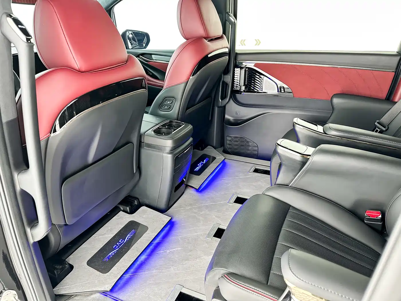 GAC Trumpchi Trumpchi M8 2023 Model Master Series 400T Ultimate Edition фото 11