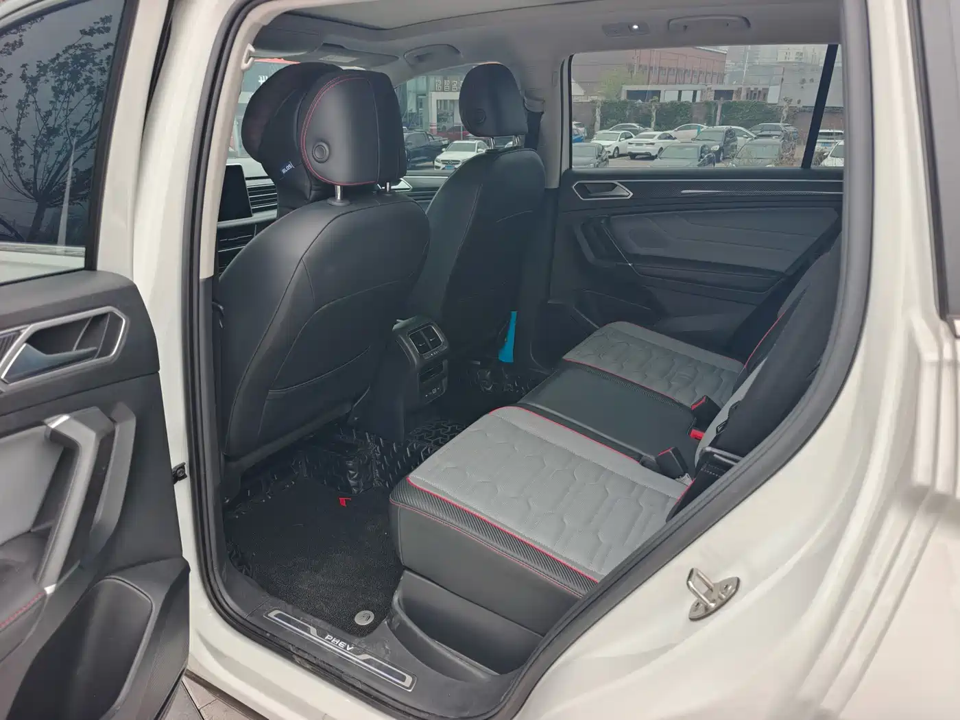 VOLKSWAGEN TIGUAN L NEW ENERGY