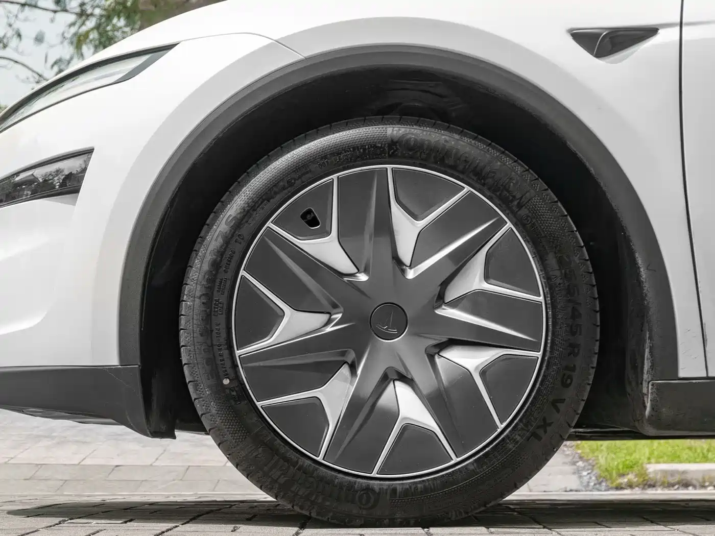 Tesla Model Y L 2025 Facelift Long Range AWD фото 18