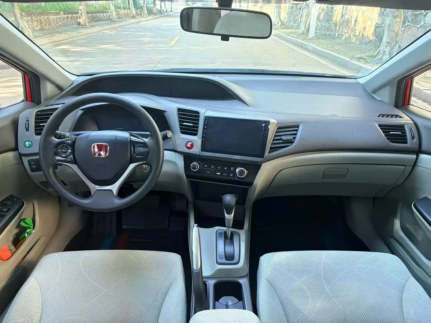 Фото 4 - Honda Civic