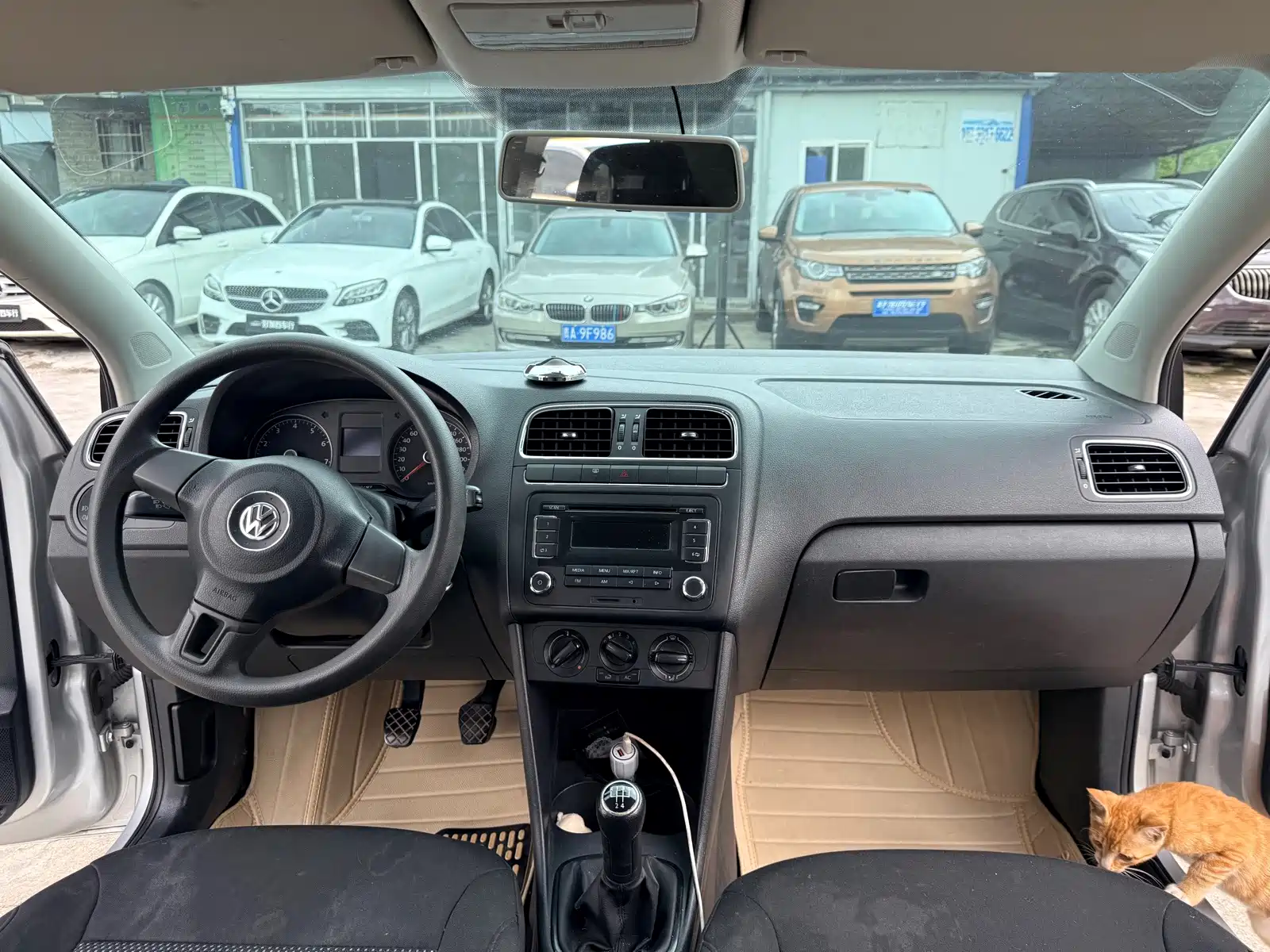 صورة 5 - Volkswagen Polo
