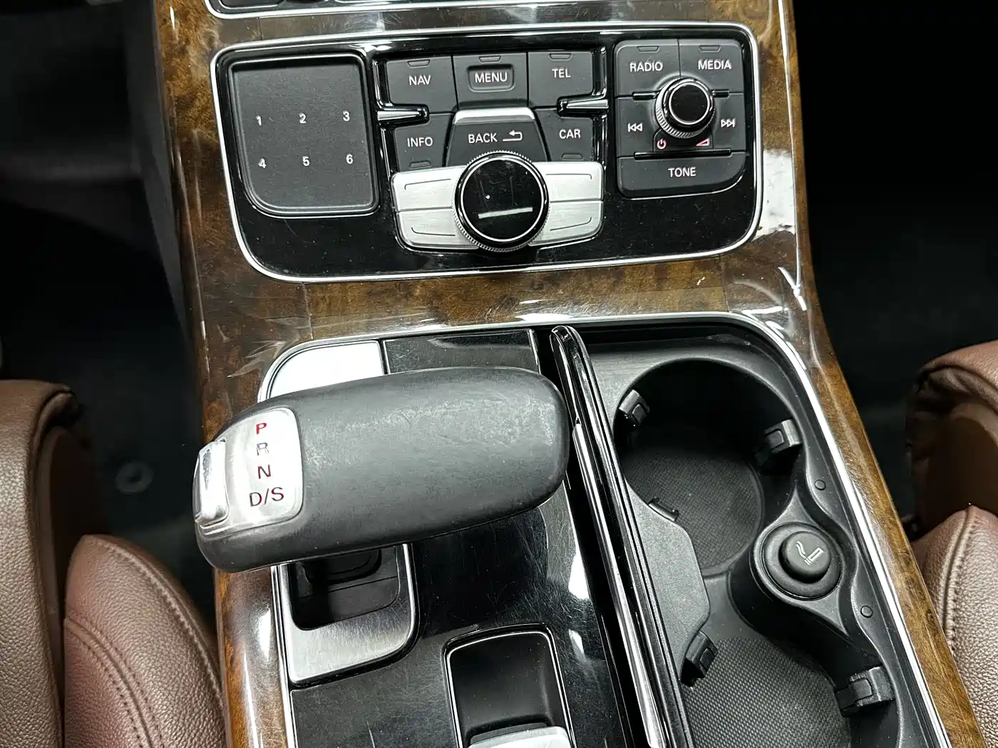 Audi A8 2016 A8L 45 TFSI quattro Comfort фото 16