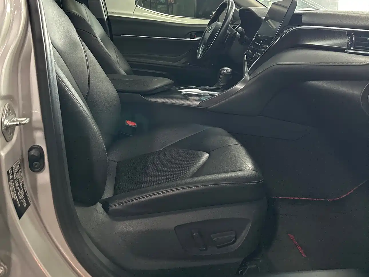 Toyota Camry 2021 2.5S Feng Shang Edition фото 14