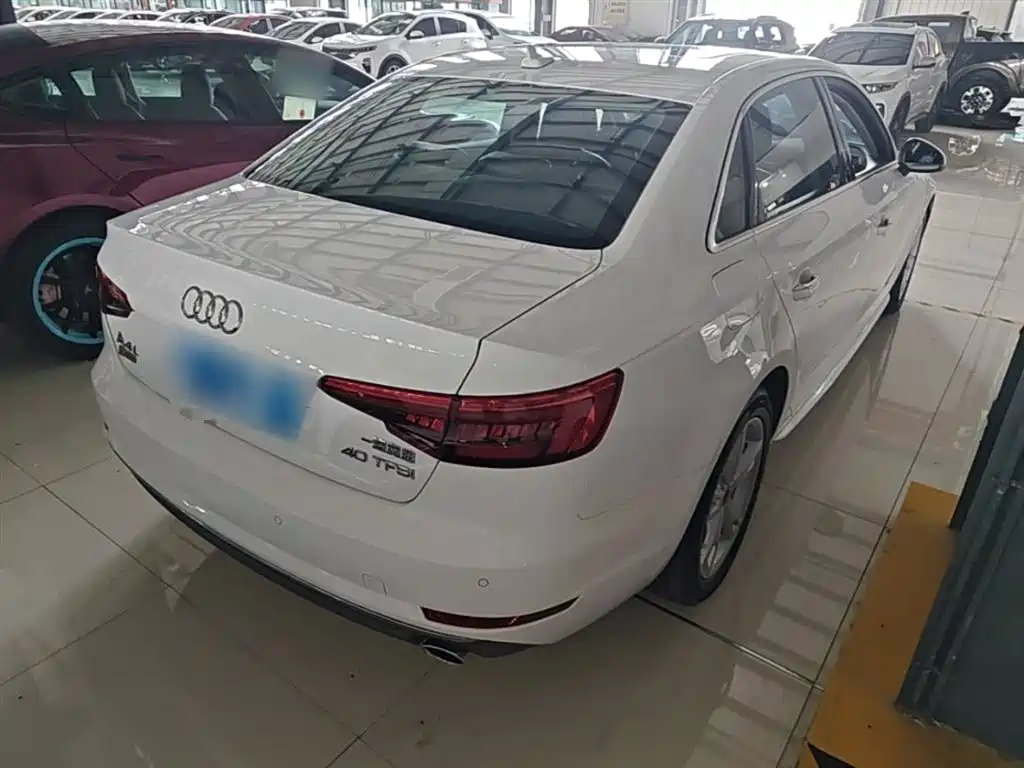 Audi A4L 2017 Plus 40 TFSI Fashion фото 7