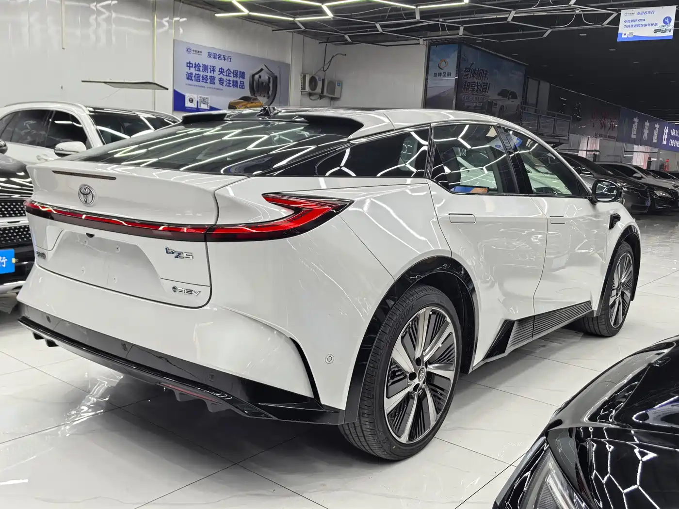 Toyota bZ5 2025 550 PRO Smart Edition фото 6