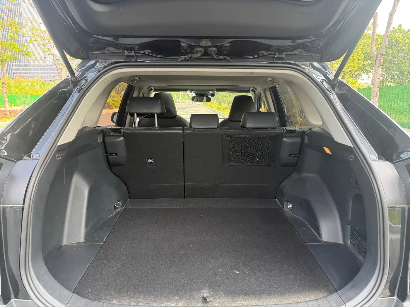 Toyota RAV4 Rongfang 2021 Hybrid 2.5L E-CVT AWD Elite PLUS Edition фото 12