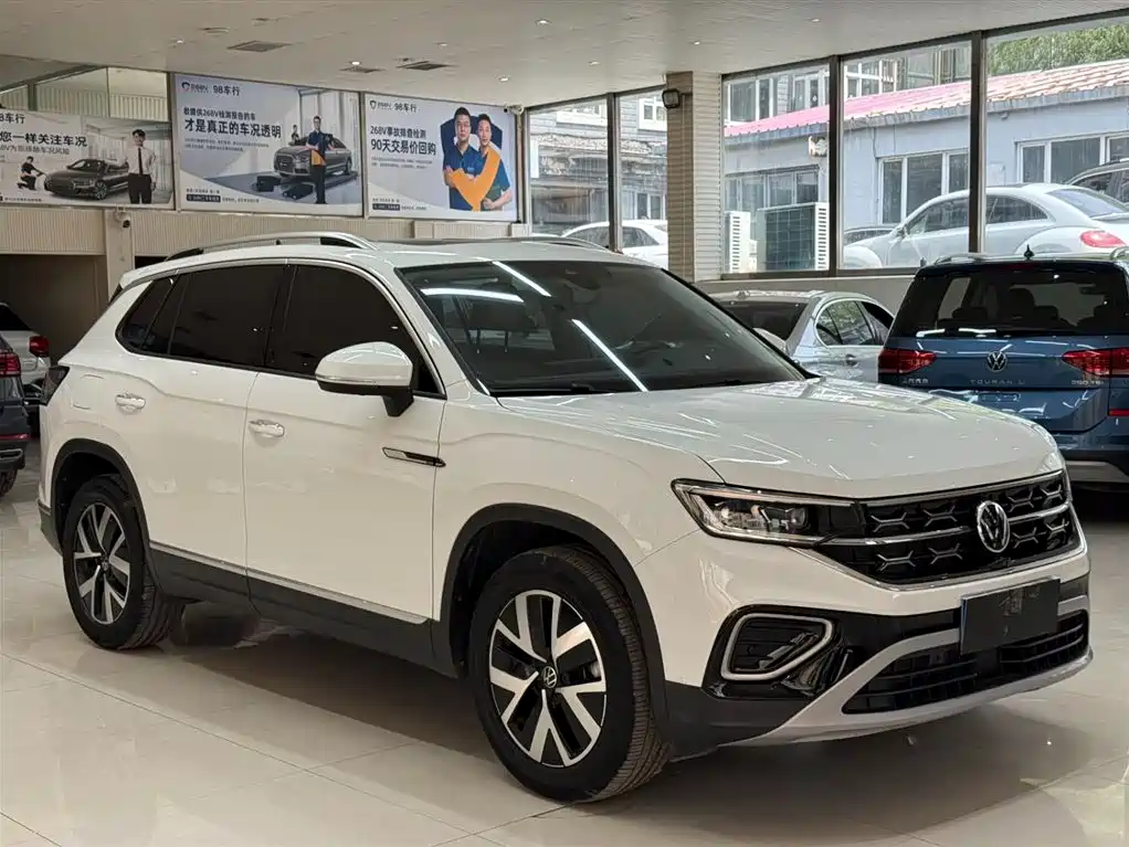 Volkswagen Tayron 2023 280TSI 2WD Luxury Plus Advanced Edition фото 3