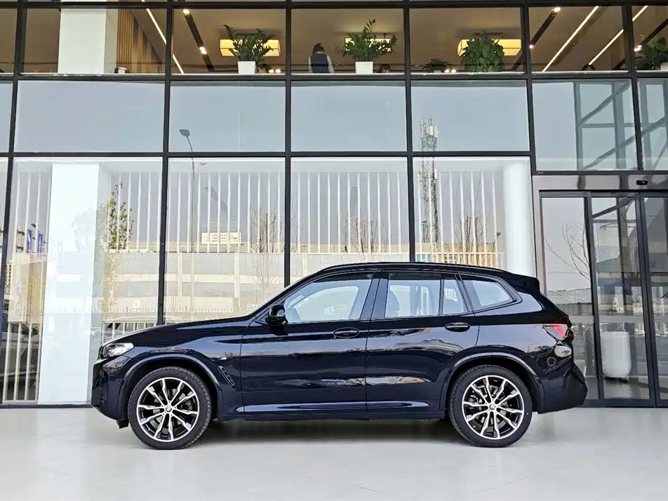 BMW X3 2023 Facelift xDrive30i Leading M Night Package фото 6