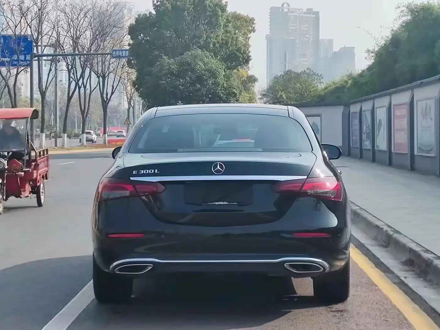 Mercedes-Benz E-Class 2023 E 300 L Fashion фото 7
