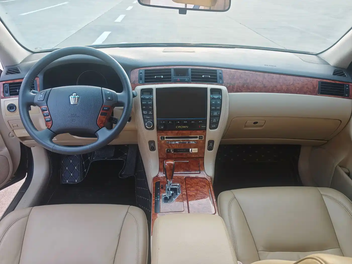 Toyota Crown 2005 Model 3.0L Royal фото 11