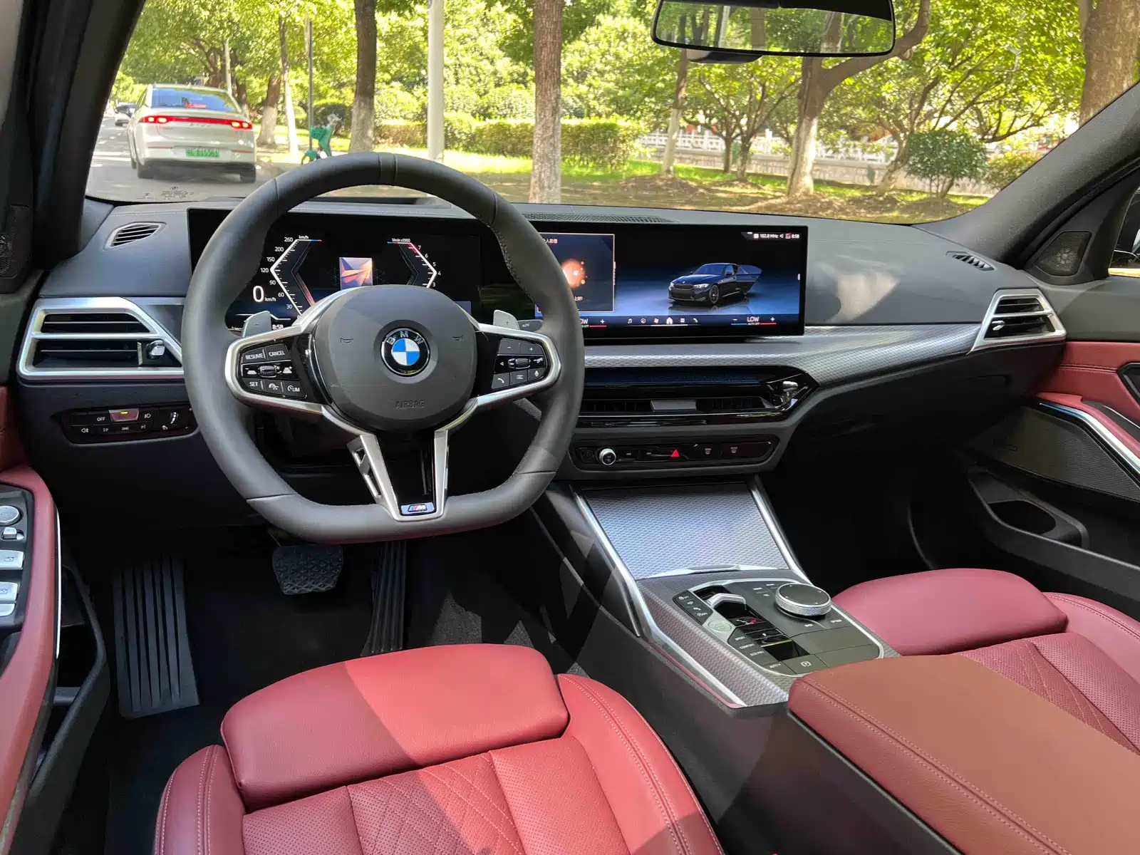 Photo 16 - BMW 3 Series
