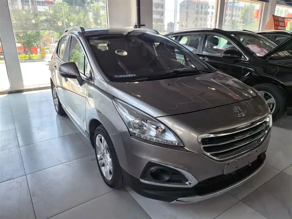 Peugeot 3008 2015 1.6THP Automatic Classic Edition фото 4