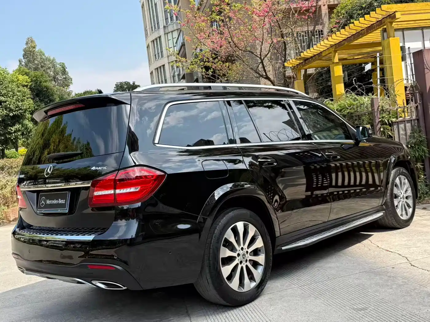 Mercedes-Benz GLS 2018 Facelift GLS 400 4MATIC Sport фото 4
