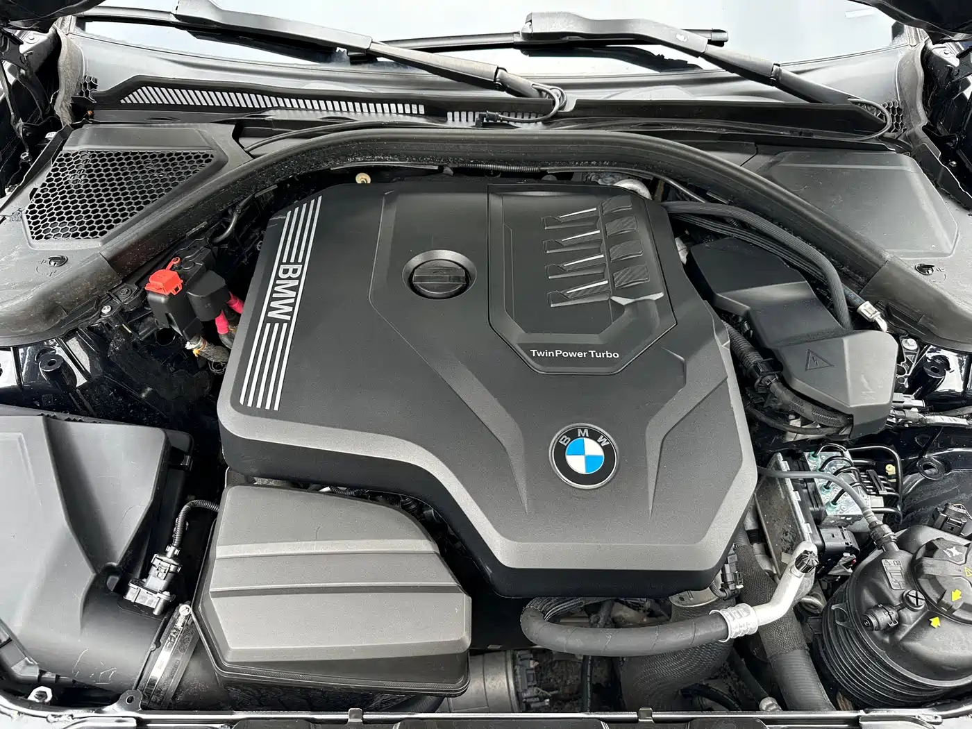 Photo 17 - BMW 3 Series