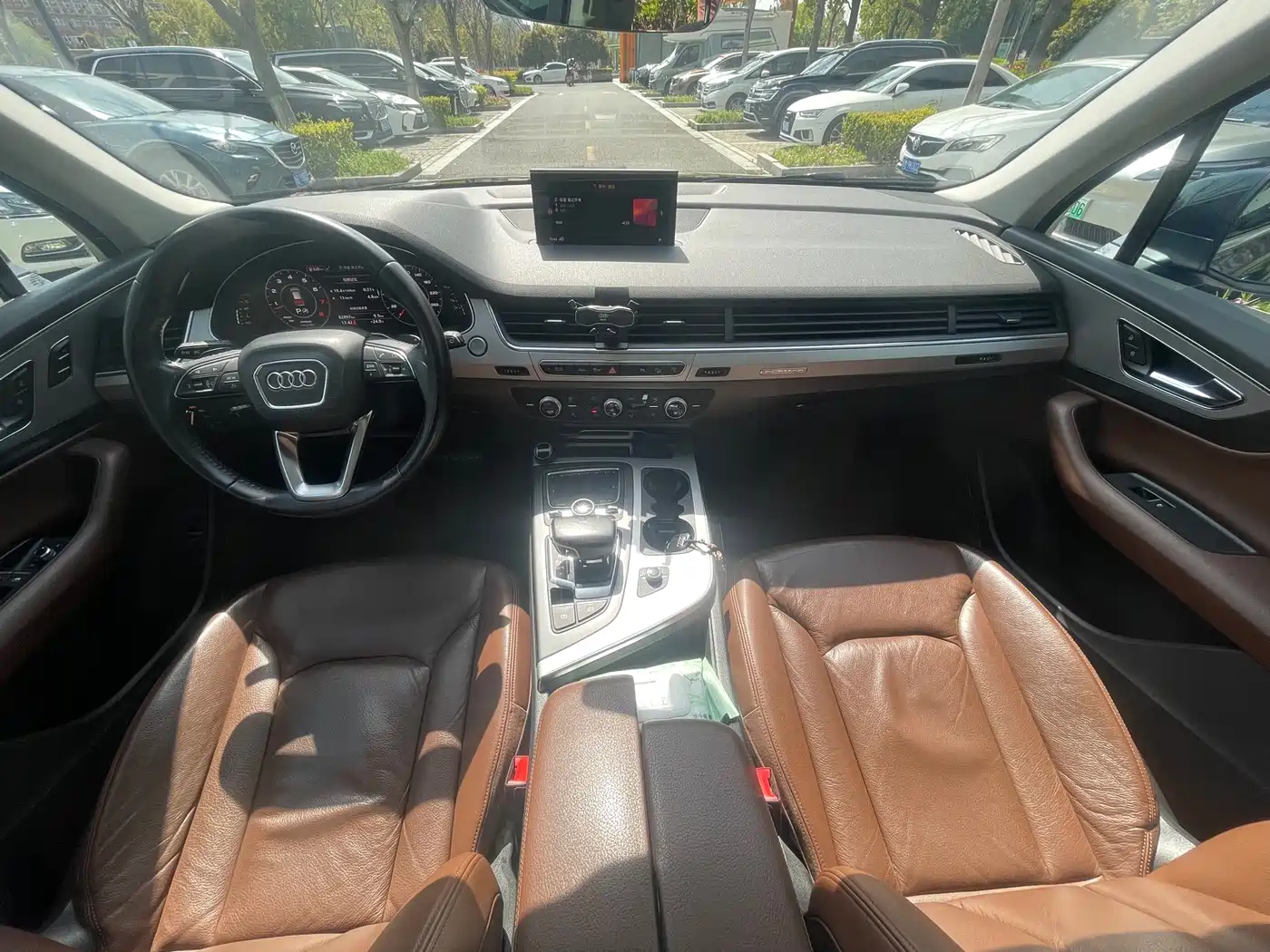 AUDI Q7