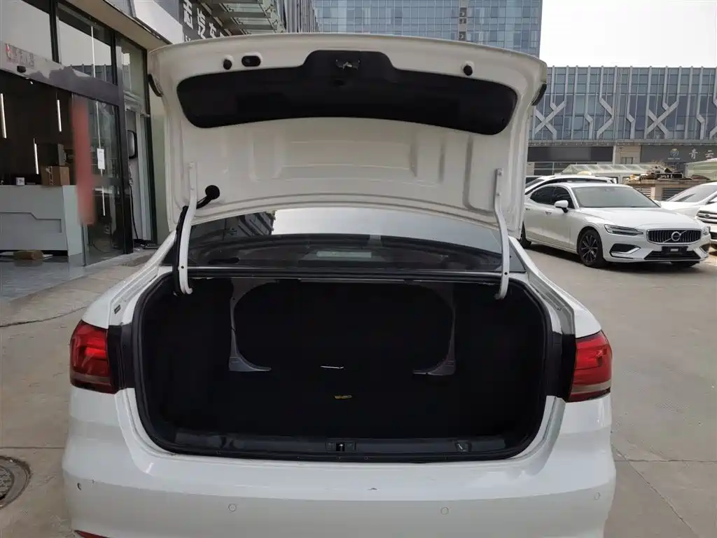 Volkswagen Lavida 2019 Lavida Start 1.5L Auto Trend (China VI) фото 15
