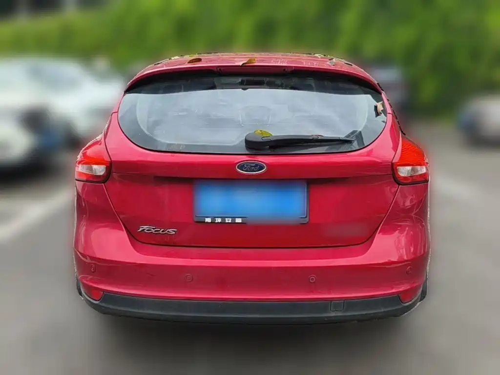 صورة 8 - Ford Focus