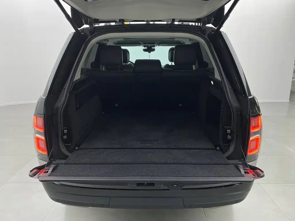 Фото 31 - Land Rover Range Rover