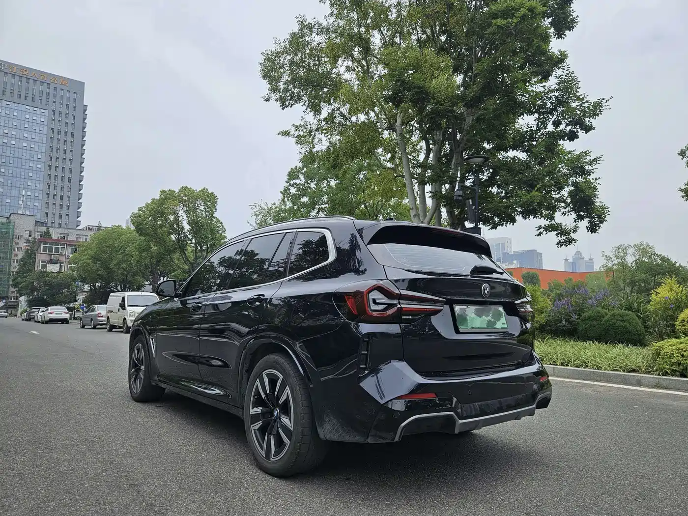 BMW iX3 2022 Innovation Leader фото 8