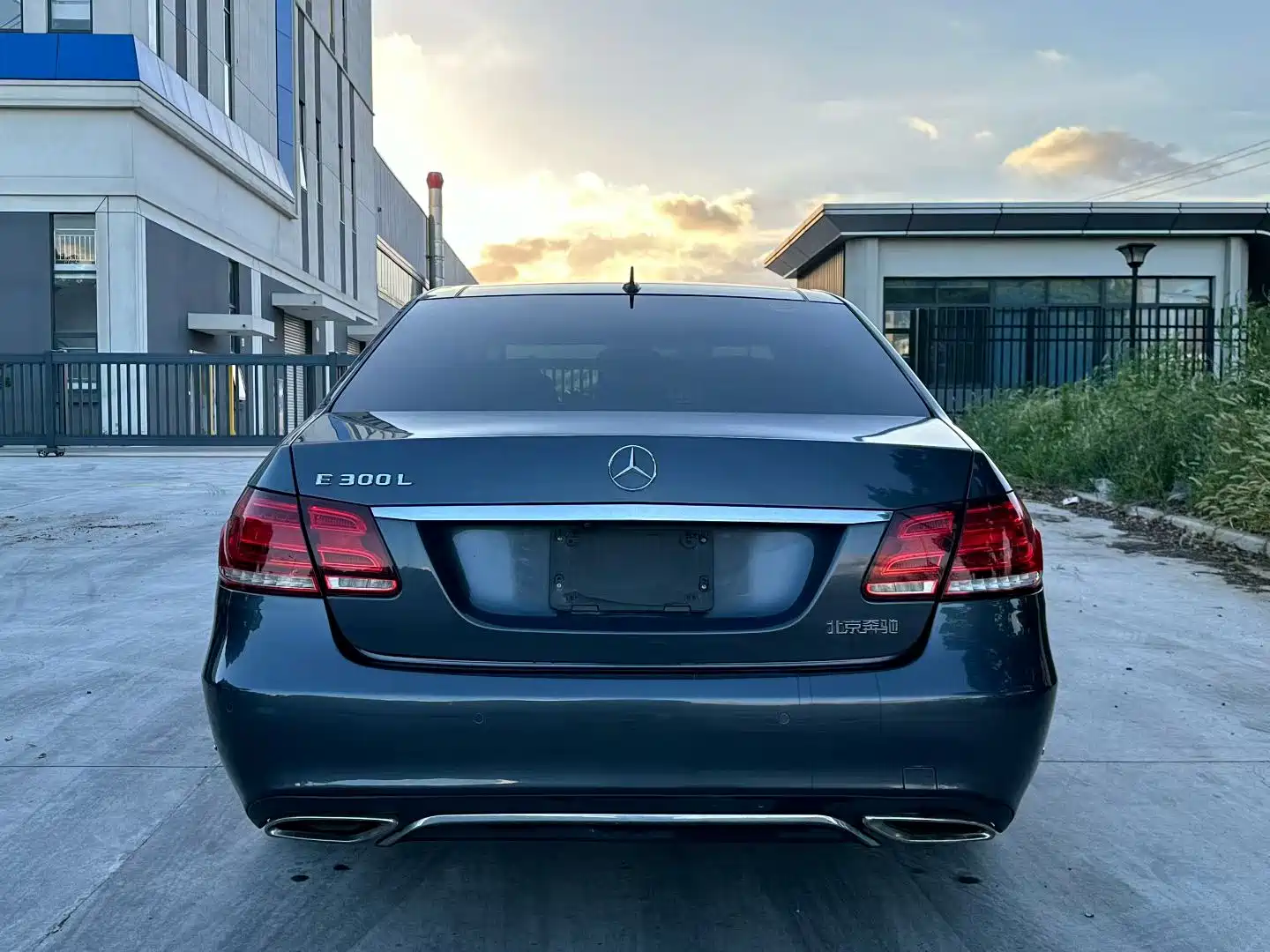 Photo 8 - Mercedes-Benz E-Class