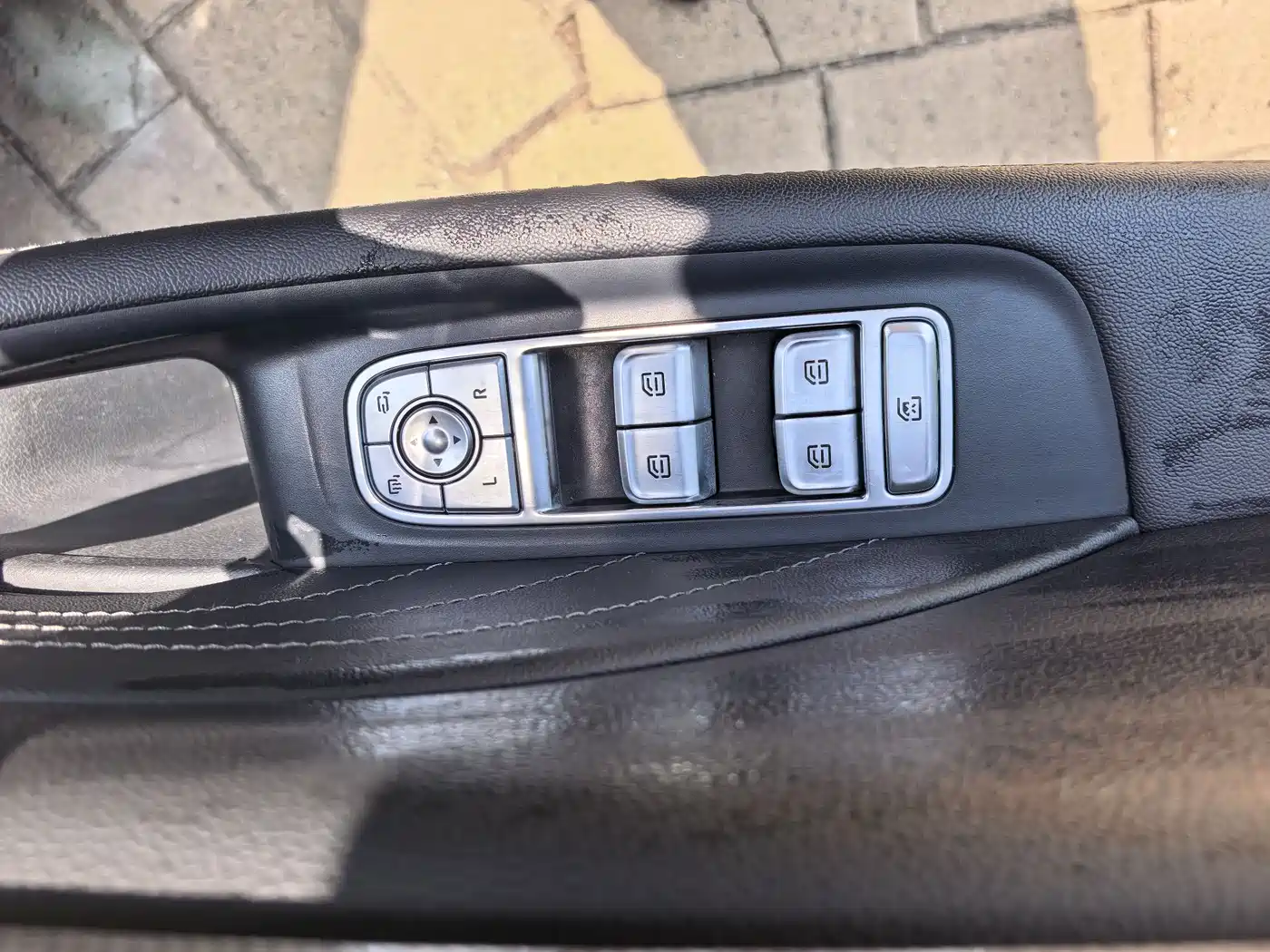 Hongqi H5 2024 1.5T DCT Smart Connect Flag Rhythm Edition фото 6