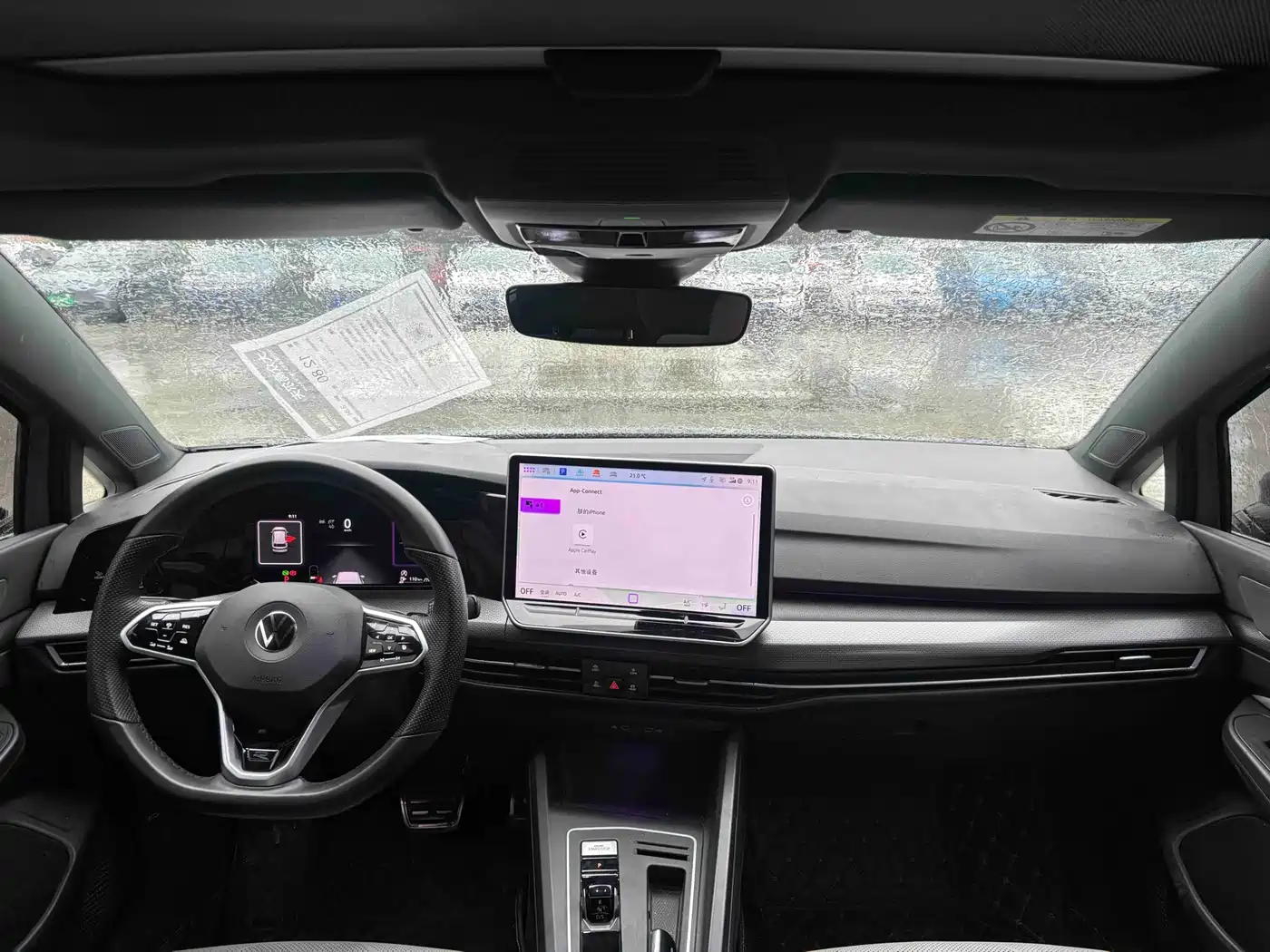 Volkswagen Golf 2025 Second Facelift 300TSI R-Line фото 9