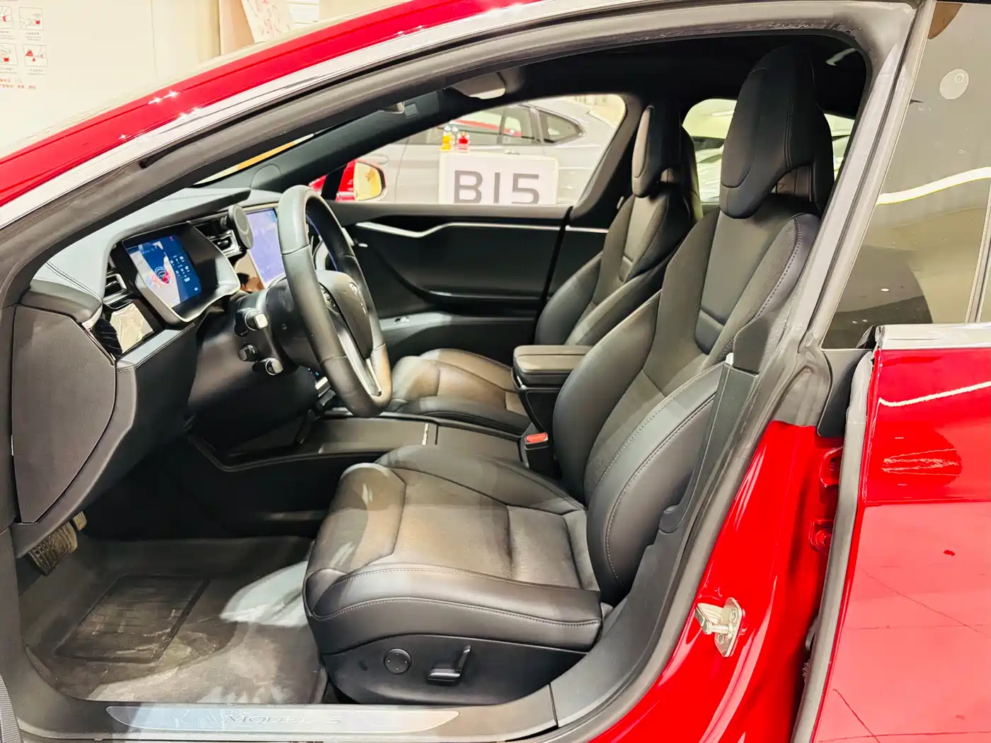 TESLA MODEL S
