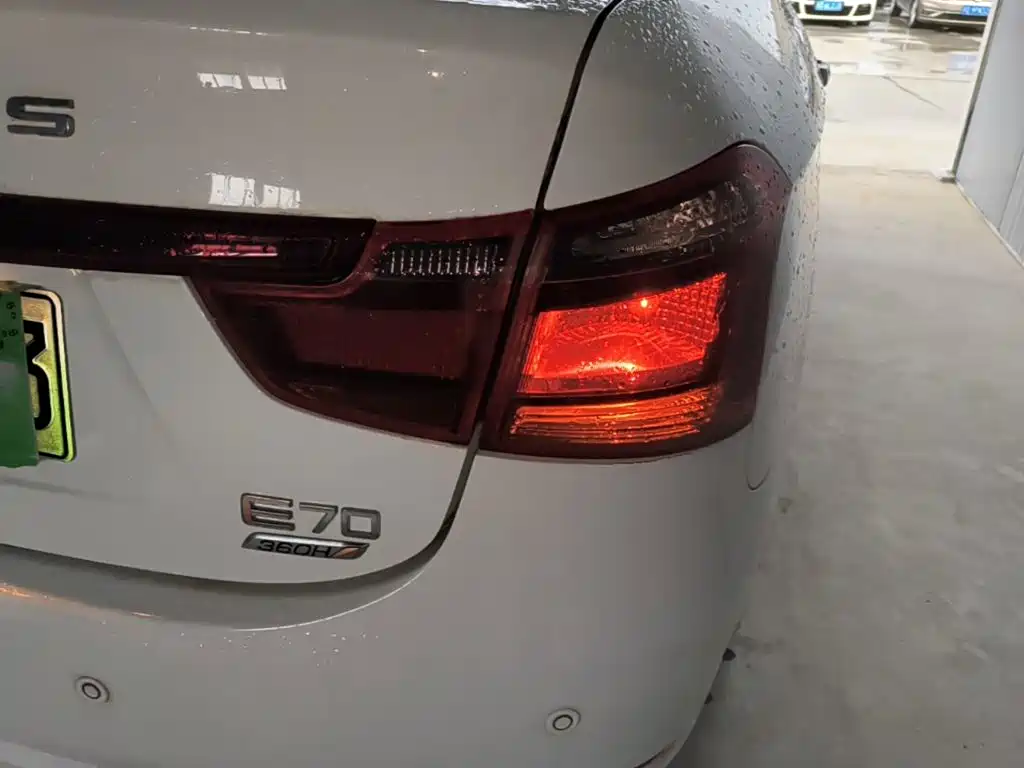 Dongfeng Aeolus Dongfeng Fengshen E70 2026 2021 Facelift II 360H Battery Swap Edition