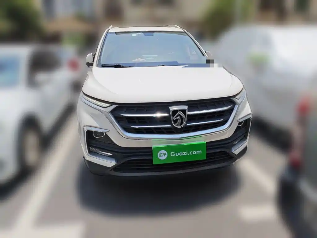 Baojun 530 2019 2019 1.5T CVT Luxury 7-seater China V