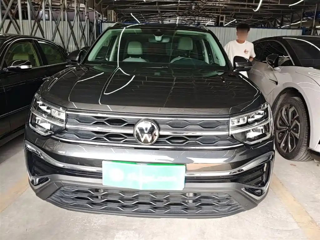 Volkswagen Tharu 2023 300TSI 2WD Bright Moon Edition фото 3