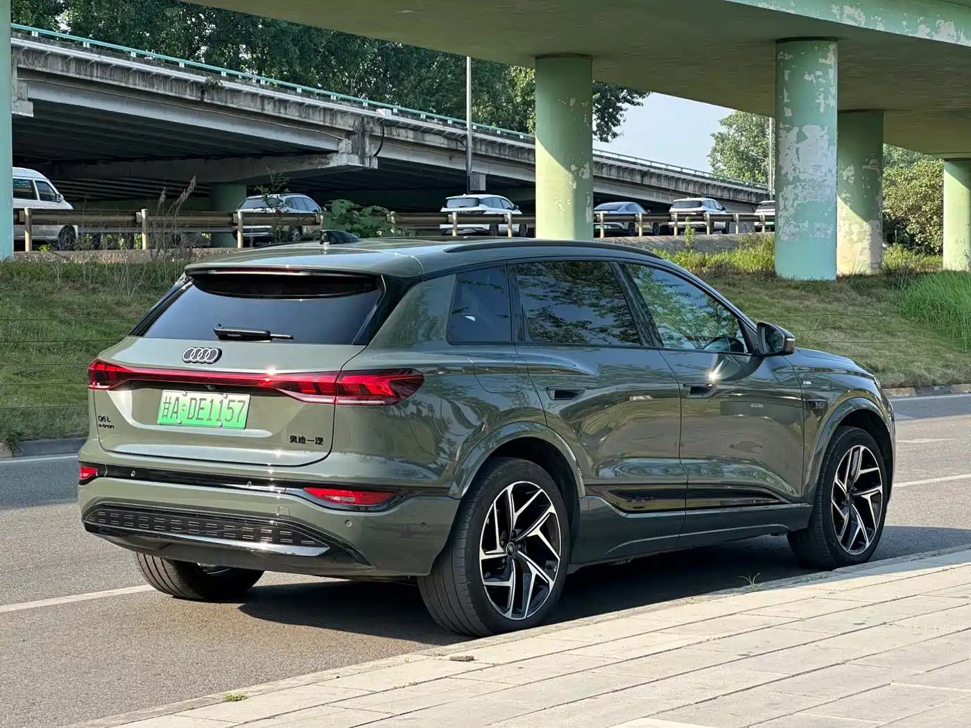 Audi Q6L e-tron 2025 Model Pioneer Edition фото 4