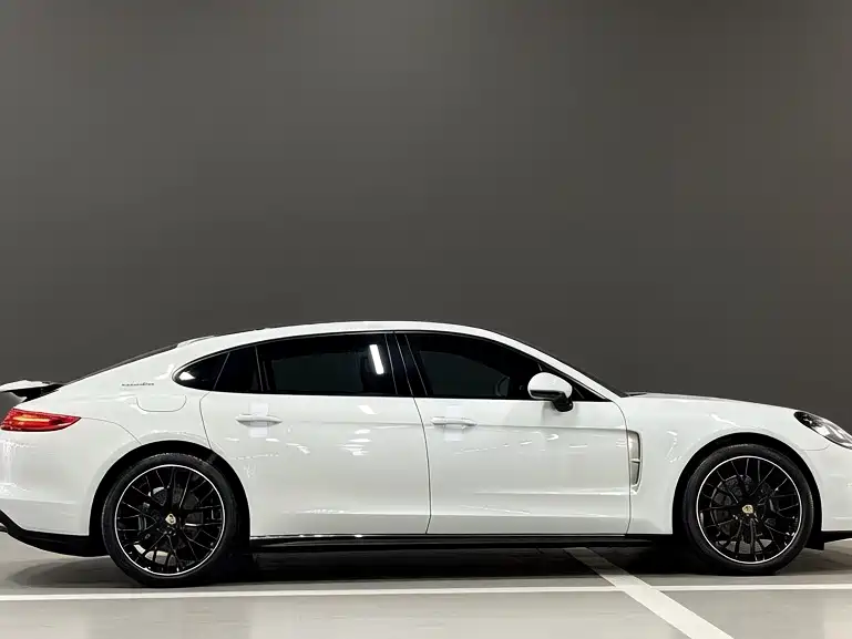 Porsche Panamera 2019 Panamera Executive Long Wheelbase 2.9T фото 4