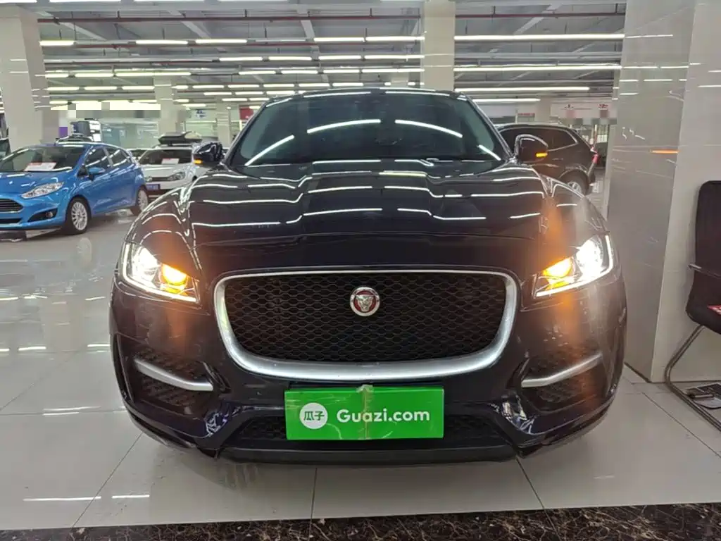 Jaguar F-PACE 2017 2016 2.0T FWD R-Sport Edition