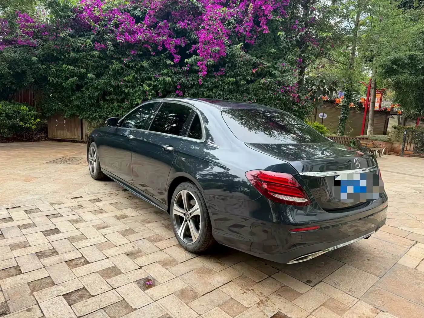 Mercedes-Benz E-Class 2020 Model E 260 L Sport фото 4
