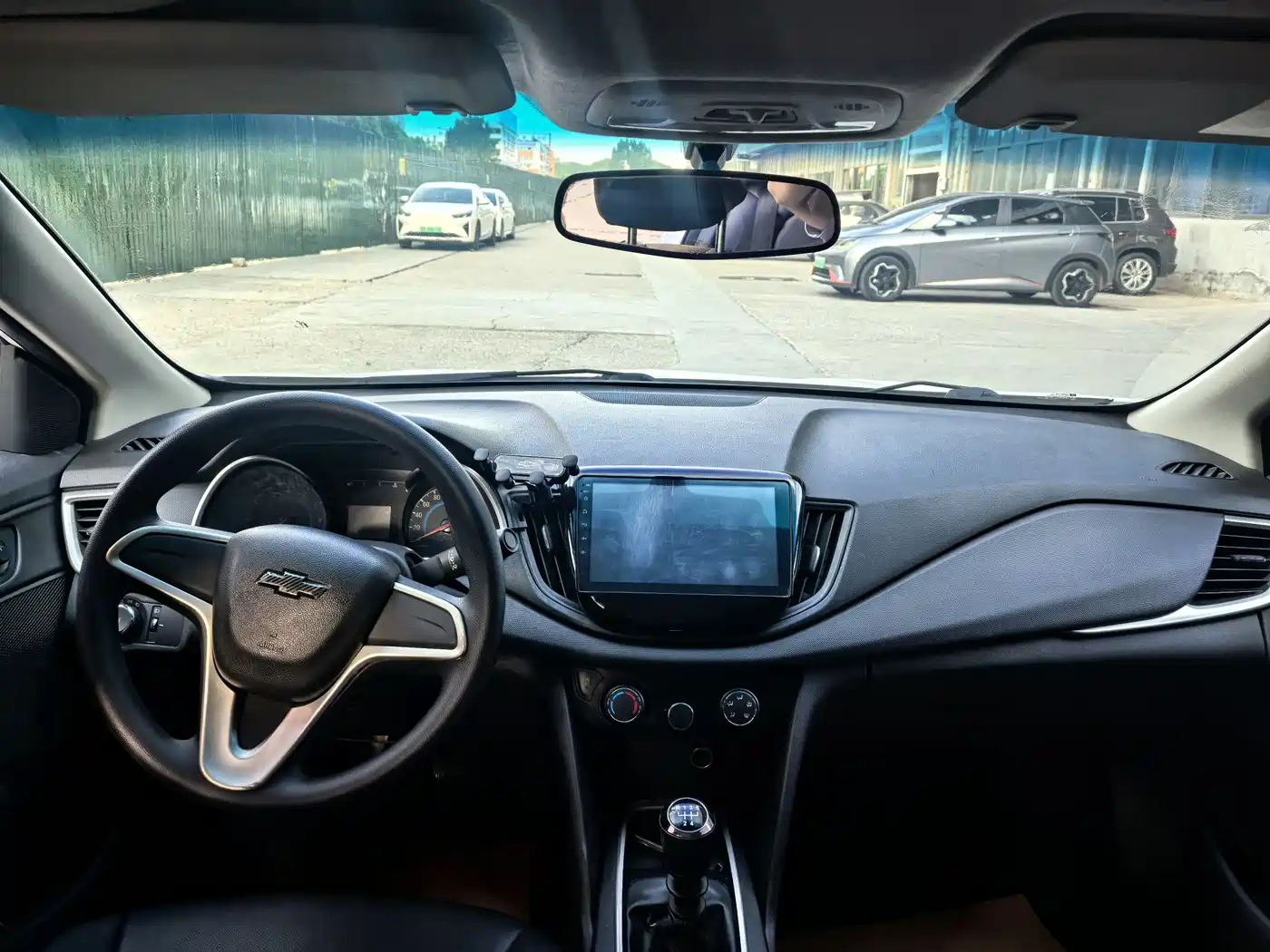 Chevrolet Cavalier 2016 1.5L Manual Enjoyment Edition фото 9