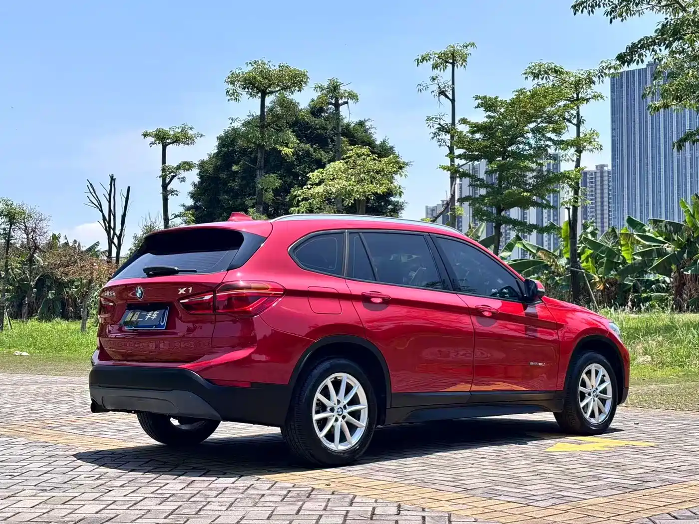 BMW X1 2018 sDrive18Li Fashion Model фото 8