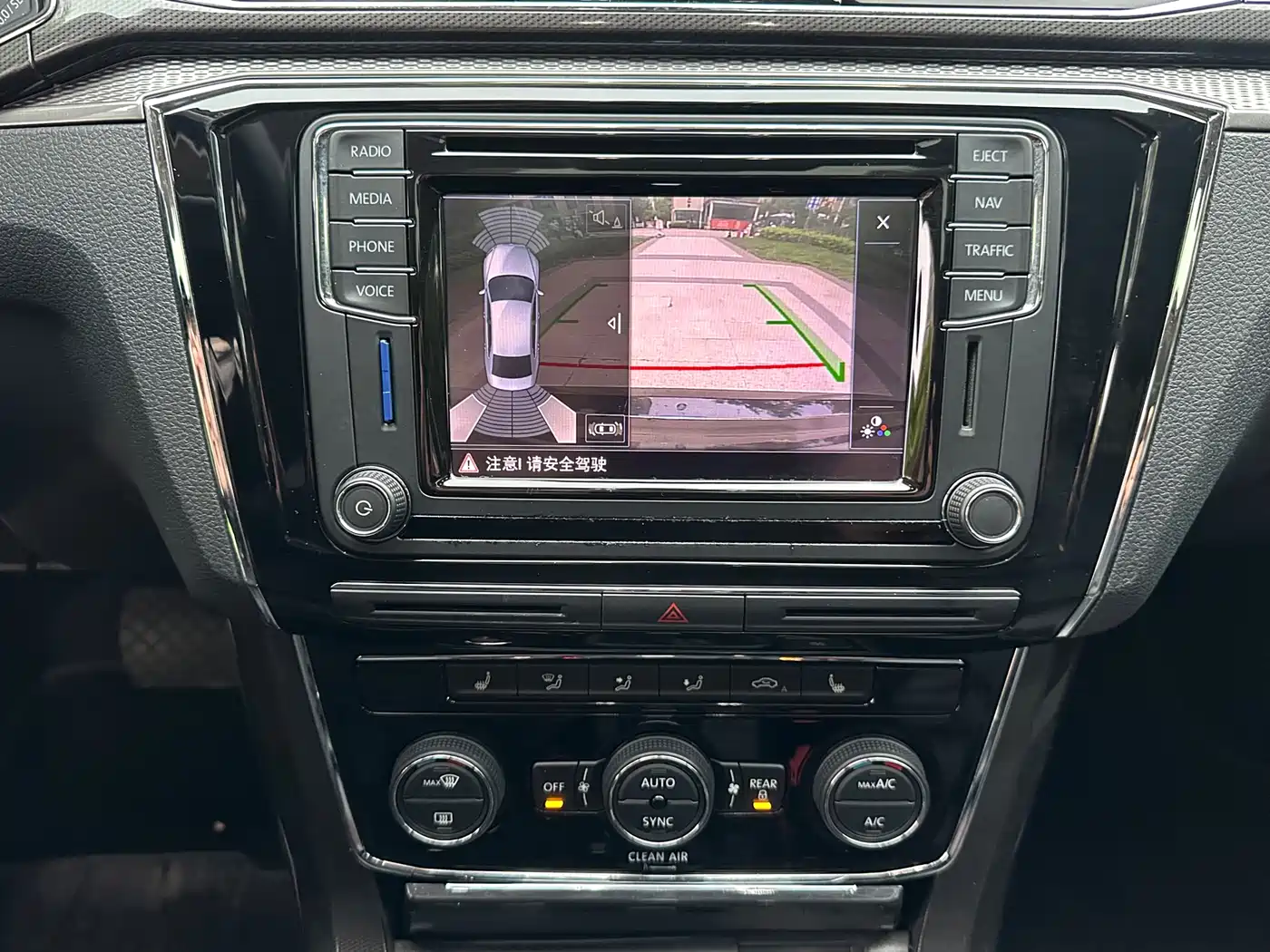 Volkswagen Passat 2016 380TSI DSG Premium Edition фото 12